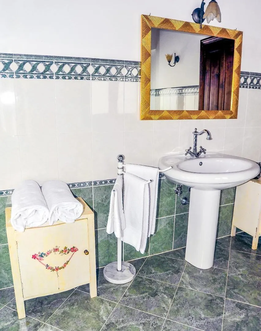 La Casa Rosa Giarre Bed & Breakfast Italy