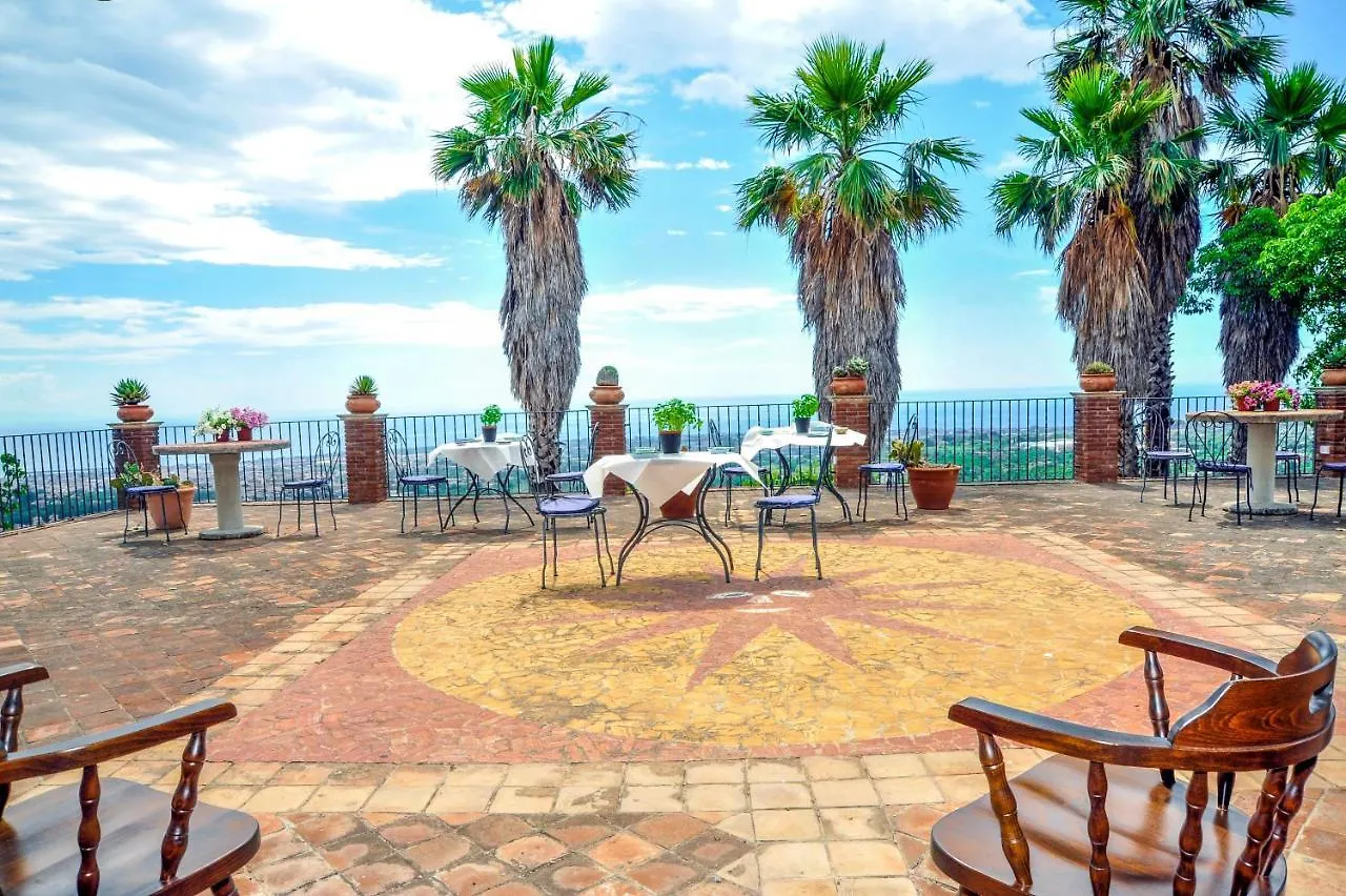 La Casa Rosa Giarre Bed & Breakfast