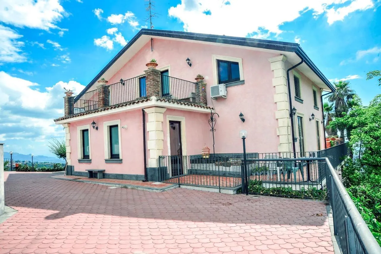 La Casa Rosa Giarre Bed & Breakfast Italy