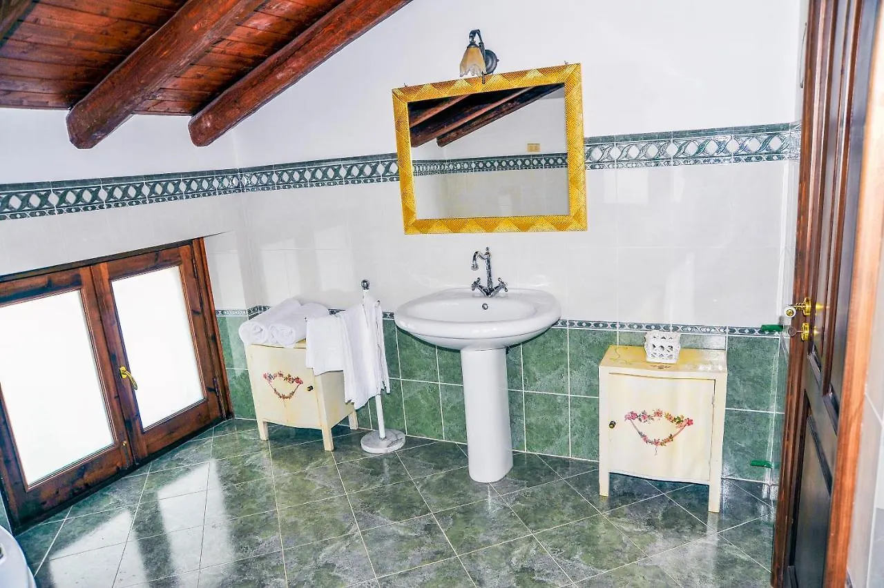 La Casa Rosa Giarre Bed & Breakfast
