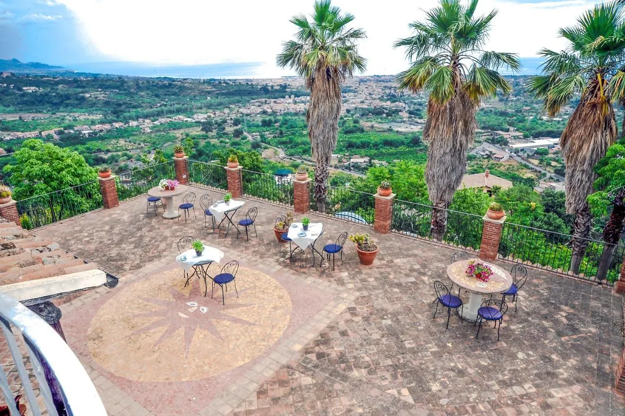 La Casa Rosa Giarre Bed & Breakfast Italy